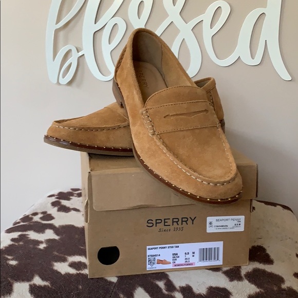 Sperry Shoes - 🆕in Box 🤎SPERRY penny Stud tan🍁loafers
